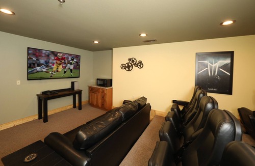 Gatlinburg Cabin | 6BR, private indoor pool, hot tub, game rooms. Free attraction tickets!