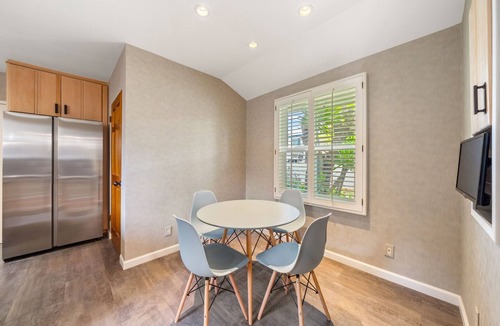 Pico - Robertson House | 6BR Villa with Pool, Jacuzzi & Game Room, Walk to Rodeo Drive