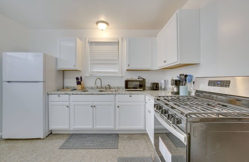 Metairie House | 7 Mi to Dtwn NOLA: Pet-Friendly Home w/Yard