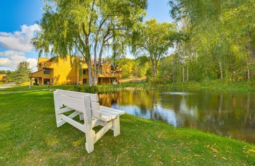 Harbor Springs Apartment | 7 Mi to Dwtn - Family Condo in Harbor Springs!