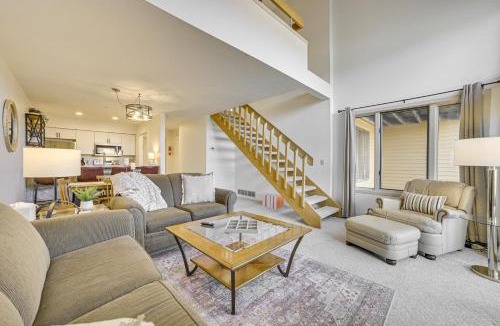 Harbor Springs Apartment | 7 Mi to Dwtn - Family Condo in Harbor Springs!