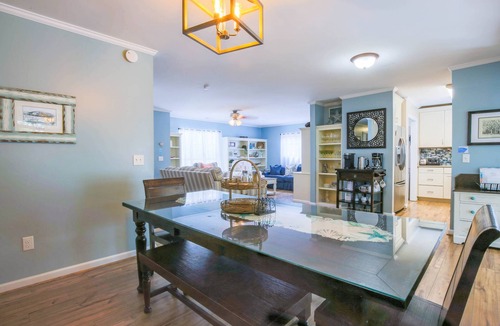 Sunset Point House | 7 Min Walk to the Best Access Point on the Beach! Enjoy Incredible Views from the Solarium.