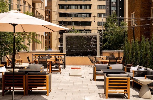 West Plaza Hotel | 70 m² Hotel ∙ 127 guests