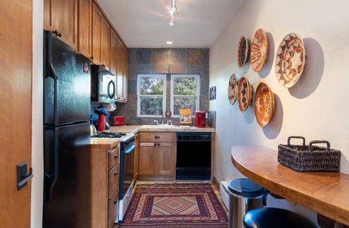 South Capitol House | 72 m² House ∙ 1 bedroom ∙ 4 guests
