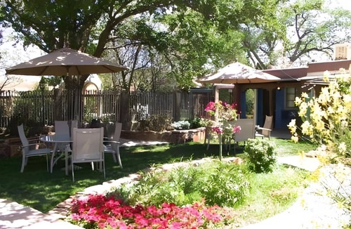 West Park Bed & Breakfast | 74 m² Bed and breakfast ∙ 2 bedrooms ∙ 11 guests