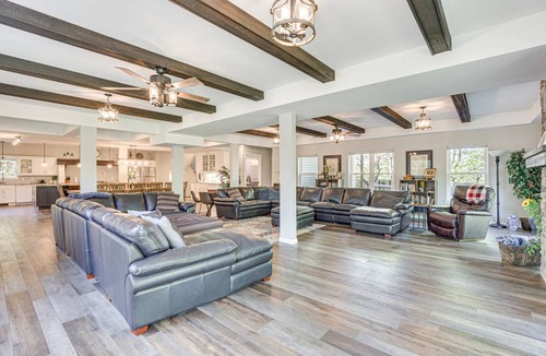 Lake Delton Villa | 798 m² Villa ∙ 8 bedrooms ∙ 18 guests