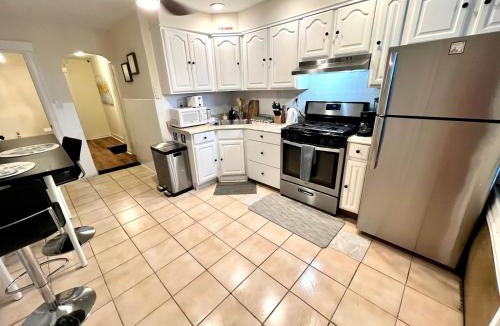 Getty Square House | 8-A Diamond in Yonkers, NY