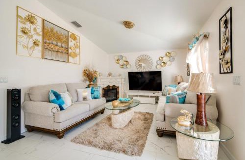 Candler House | 8 Mi to Silver Springs Tranquil Home with Gazebo