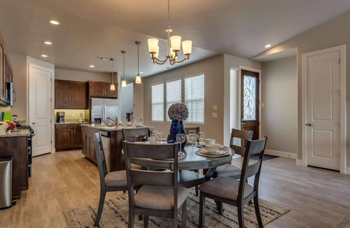 Santa Clara Condo | 82| Crescent Cove in St George near Resort Waterpark