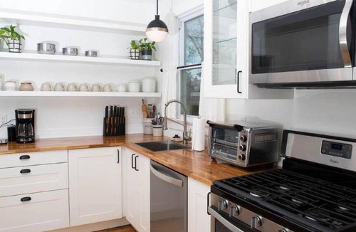 Earlewood House | 83 m² House ∙ 2 bedrooms ∙ 5 guests