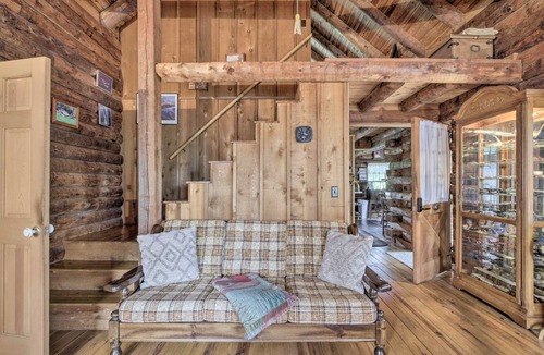 Candler House | 92 m² House ∙ 1 bedroom ∙ 2 guests