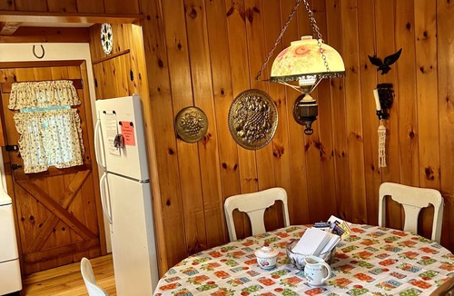 Chestertown Cottage | A beautiful lake view cabin on Friends Lake