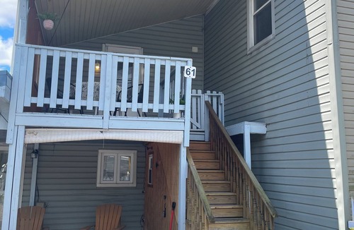 Carlisle Apartment | A charming 2 bedroom apartment a few blocks from Dickson college