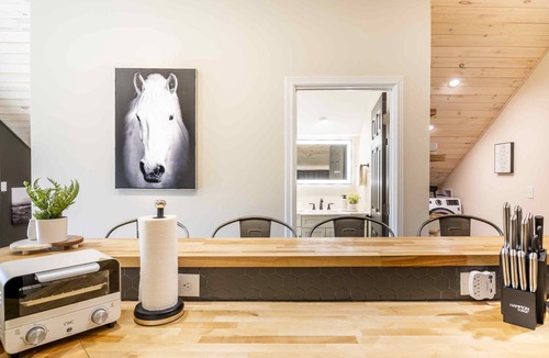 Walton Apartment | A homey haven, perfectly located between the Ark and the Creation Museum.