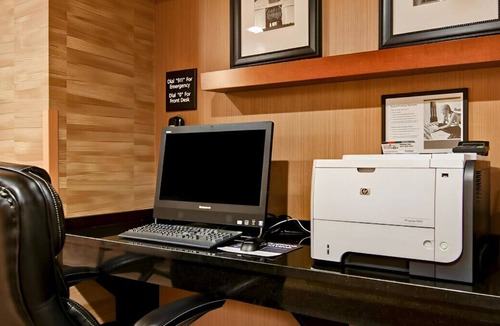 St. Charles House | A Luxurious and Beautiful Queen Room! Free WiFi