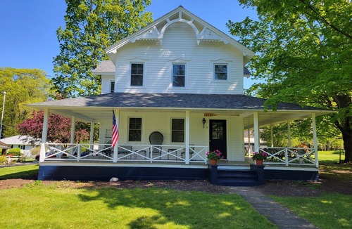 Warren County House | A one of a kind property perfect for memorable family vacations