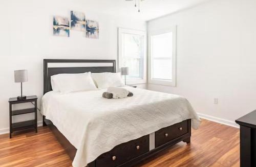 Birmingham House | A Place to Escape 5 minutes from Downtown Newly Renovated