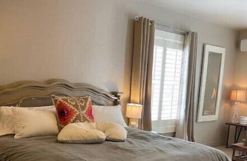 Durango House | A serene property to enjoy the wildlife and nature alongside Lightner Creek
