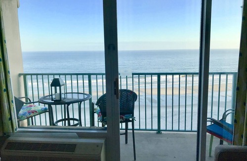 Myrtle Beach Condo | A SLICE OF PARADISE! - Direct Oceanfront condo