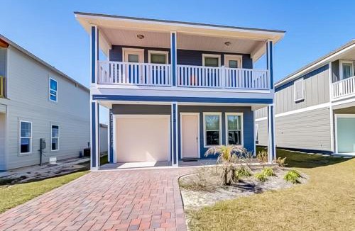 Laguna Beach Estates House | A Wave From It All