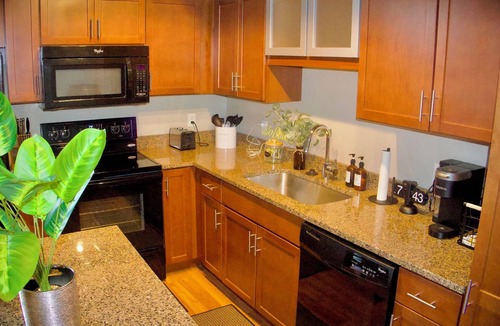Old West Side Apartment | A2 Gem—Everything U of M & More!