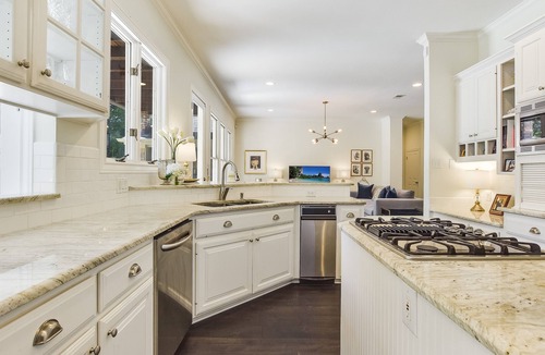 Austin House | Above Austin Country Club I Pool&Spa I Game Room I Luxury Services