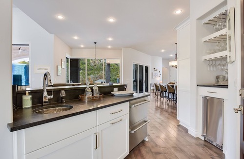 Austin House | Above Ridgeview I Lakefront | Pool & Spa l Party Dock | Game Room IFamily Fun