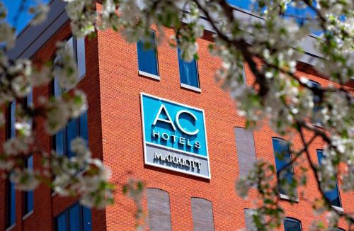 Downtown Hotel | AC Hotel by Marriott Grand Rapids Downtown