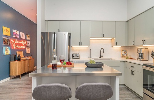 Music Row House | Acoustic Anthem-2 Units-Pool & Gym-In Music Row