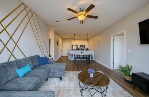 Glen Iris Apartment | Across from UAB Spacious 2BR Retreat 3a