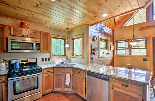 Glenfield Cabin | Adirondack Cabin on Peaceful Lake Near Glenfield!