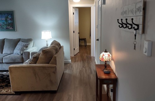 Silver Lake House | Adorable 2 bedroom duplex/home 2 blocks from lake. Close to everything in the NW