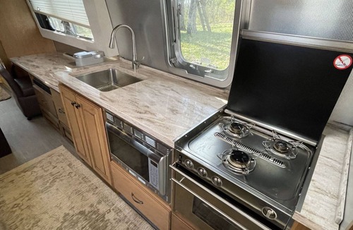 Thompson's Station House | Airstream RV - Close to Nashville, yet tucked away from the bustle