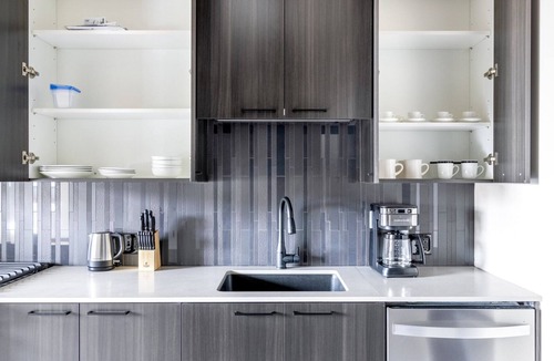 West Loop Apartment | Airy West Loop Studio w/Pool, Gym, nr. Restaurant Row, by Blueground