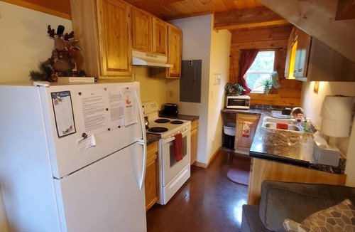 North Pole House | Alaska Aurora Adventures Aurora Cabin A World class Northern lights viewing