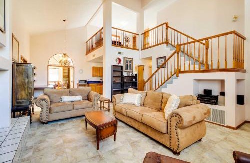 Paradise Hills Civic House | Albuquerque Home with Spacious Yard and Fire Pit!