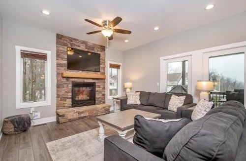 Thayerville House | Alla Famiglia