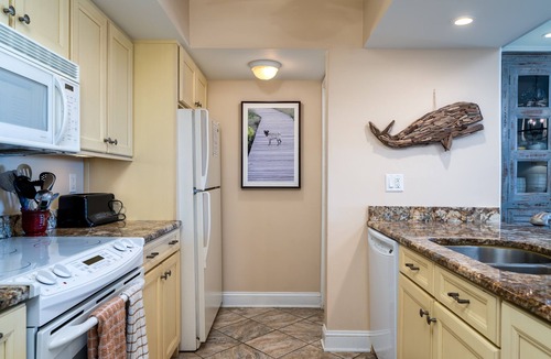 Seabrook Island House | Amazing End-Unit Villa w/Water/Beach Views! Dog Friendly! 5-Star! Amenity Cards!