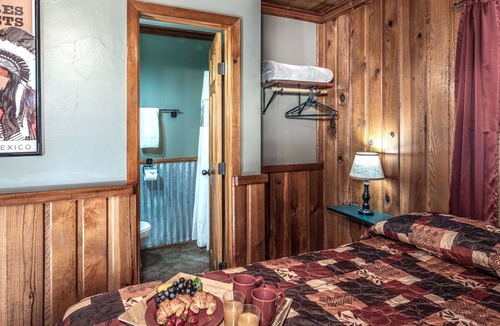 Ruidoso Cabin | Apache Village 5, Queen Bed, Midtown, Sleeps 2