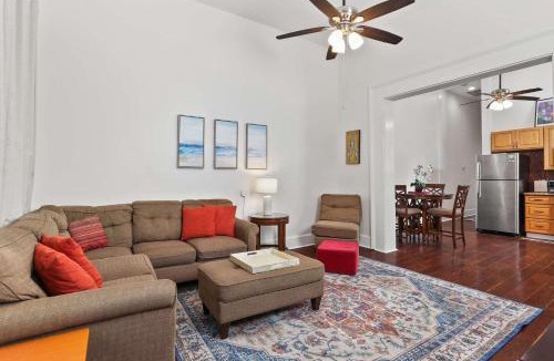 Mid-City House | Art Filled Sanctuary in the Heart Of Mid City