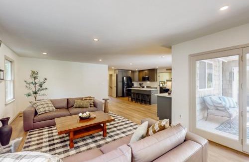 Bumpass House | At Your Leisure