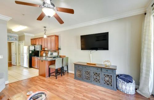Auburn Apartment | Auburn Retreat with Balcony - Walk to Campus!