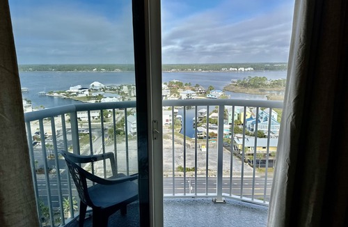 Ono Island Condo | Awesome Views from this Beachfront Penthouse Condo on the 14th Floor!