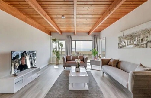 Old Towne Apartment | #B - SEAL BEACH OCEAN VIEW 2BD HOME