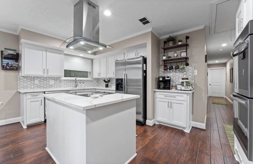 Grogan's Mill House | Back to Nature Home in the Heart of The Woodlands!