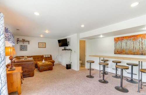 Roach House | Balcony and Fire Pit Home on Lake of Ozarks!