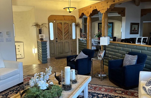 Ranchito House | Balloon Fiesta Getaway - Adobe Hacienda