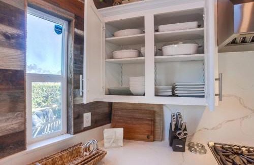 Leucadia House | Barefoot 101 One Block to Beach 2 Bed 1 Bath