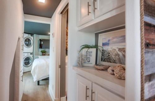 Leucadia House | Barefoot 101 One Block to Beach 2 Bed 1 Bath