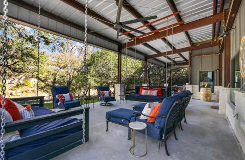 Wimberley House | Barndo on the Blanco